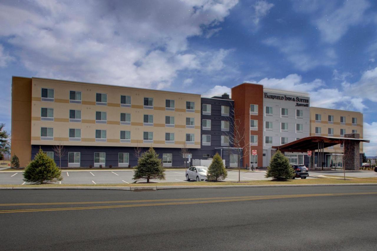 Fairfield Inn & Suites By Marriott Allentown West Breinigsville Exterior photo